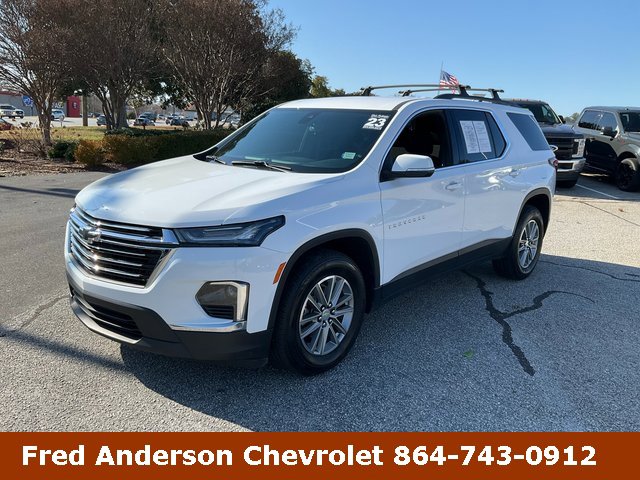 Used 2023 Chevrolet Traverse LT