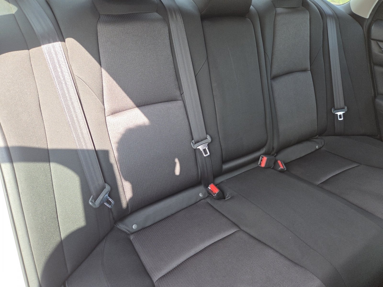 Used 2018 Honda Accord EX image 22