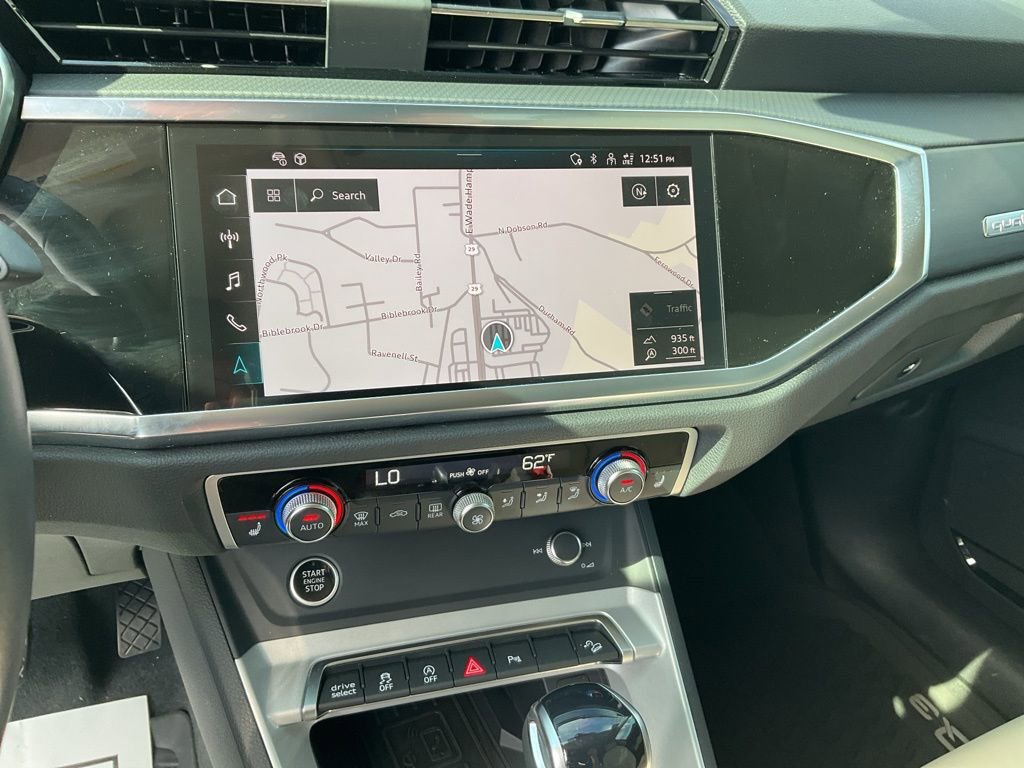 Used 2024 Audi Q3 2.0T Premium Plus image 14