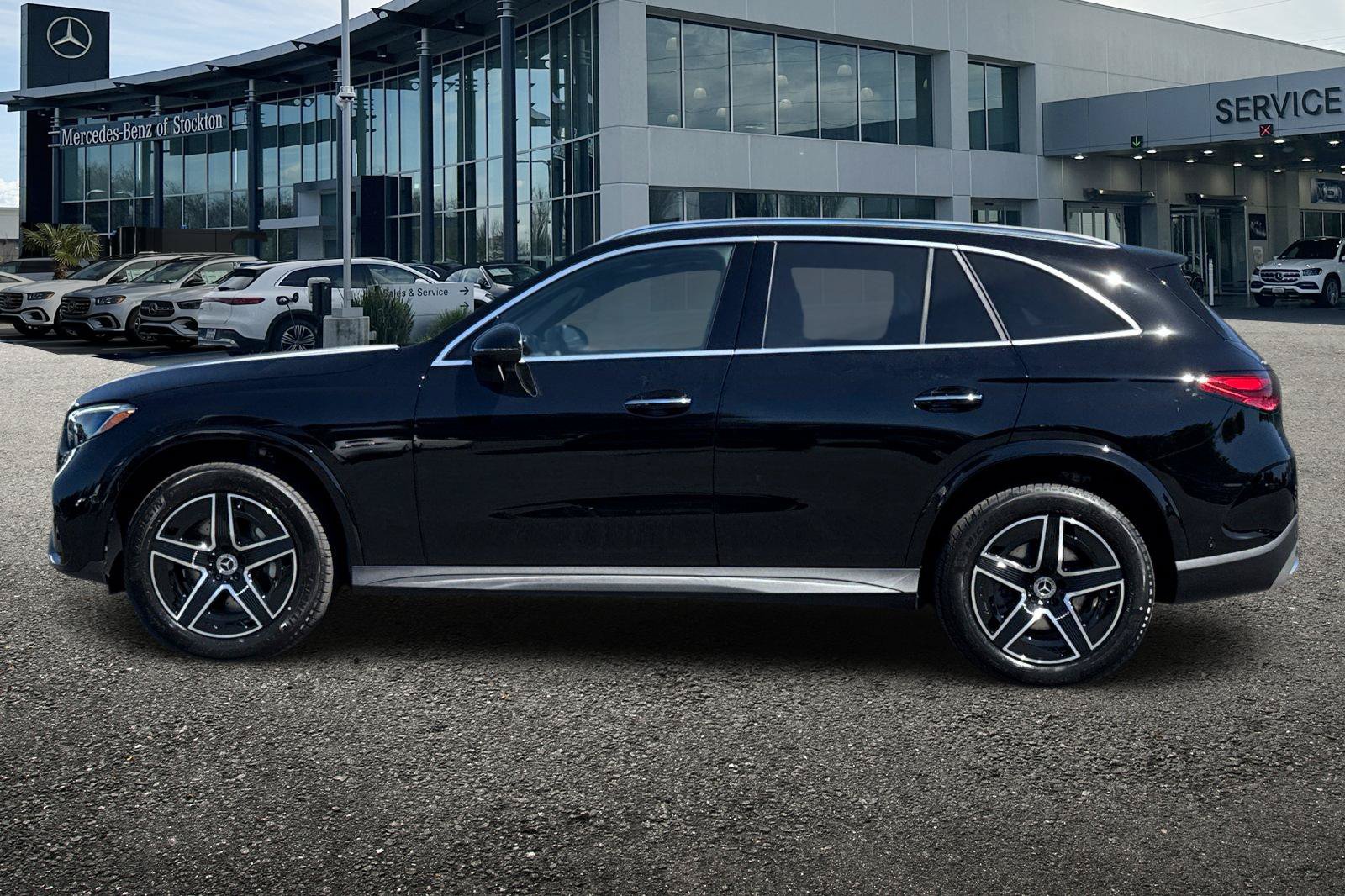 New 2026 Mercedes-Benz GLC 300 image 7