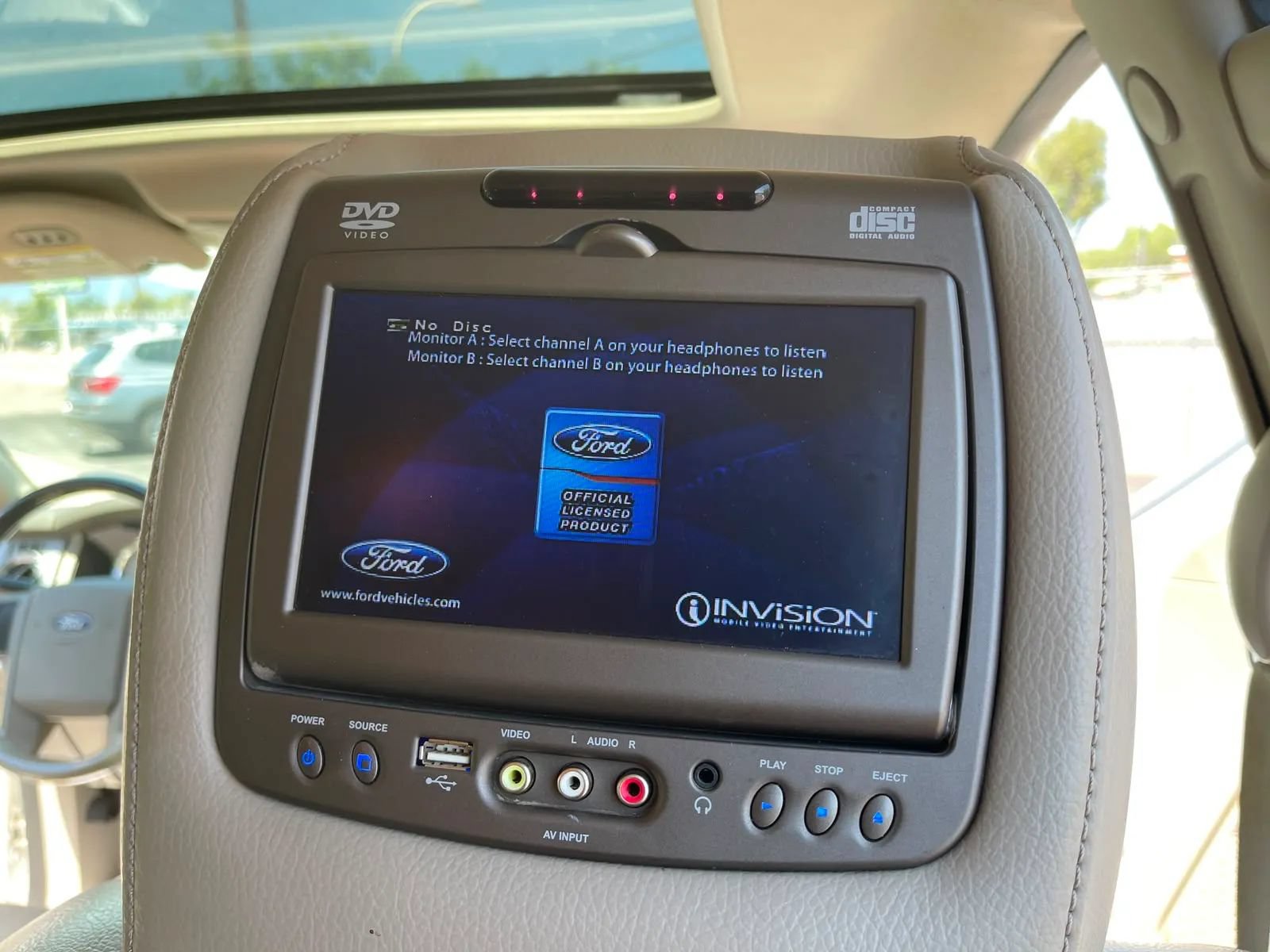 Used 2013 Ford Expedition EL Limited AWD/4WD image 23
