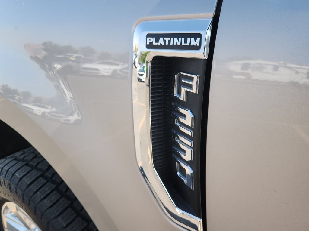 Used 2021 Ford F250 Platinum w/ FX4 Off-Road Package AWD/4WD image 20