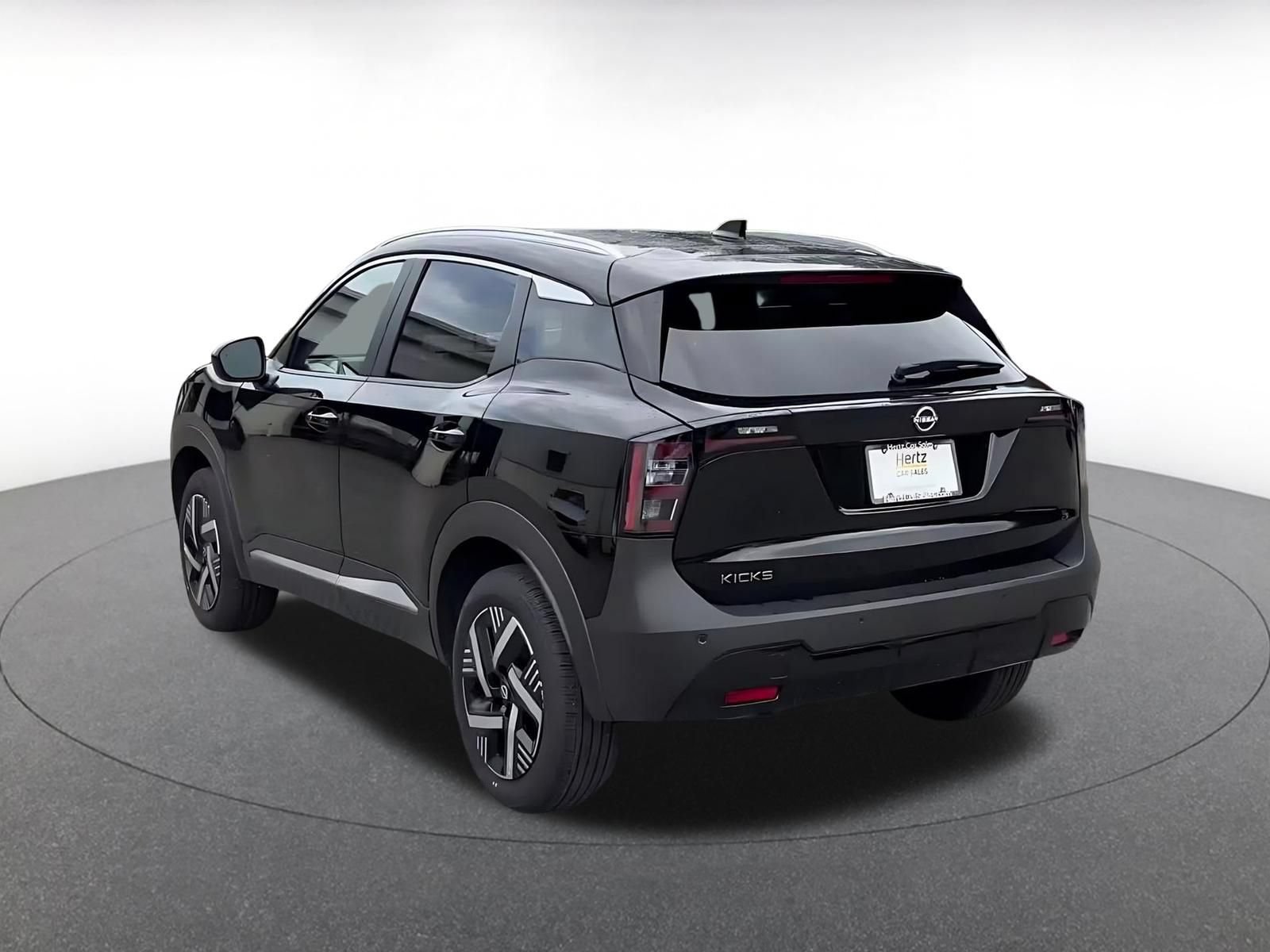 Used 2026 Nissan Kicks SV w/ Cold Weather Package FWD image 10
