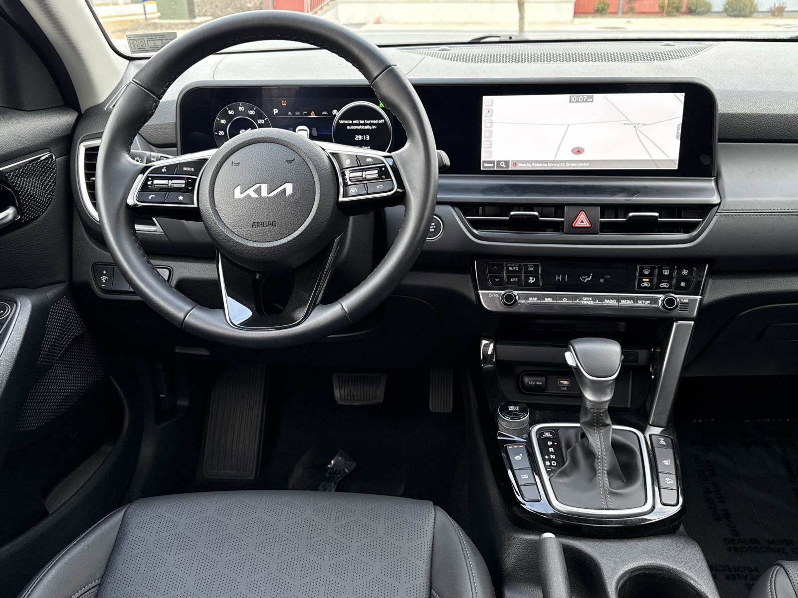 Used 2024 Kia Seltos EX image 2