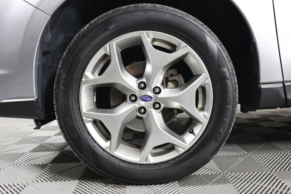 Used 2017 Subaru Forester 2.5i Touring image 9