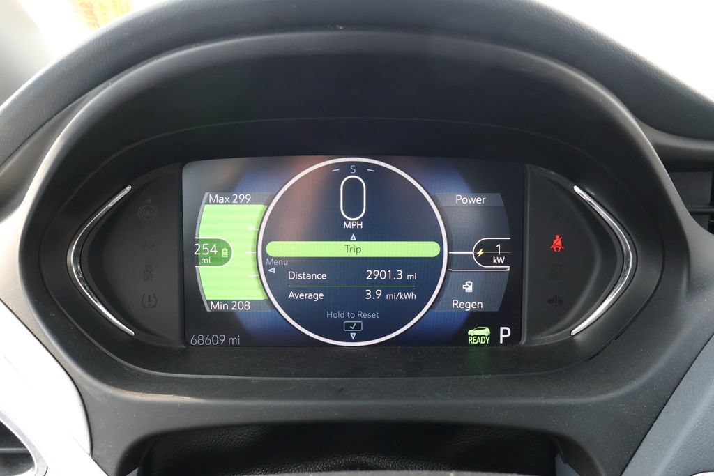 Used 2017 Chevrolet Bolt Premier w/ Driver Confidence II Package FWD image 17