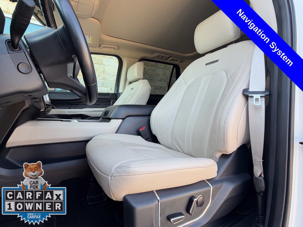 Used 2024 Ford Expedition Platinum RWD image 4
