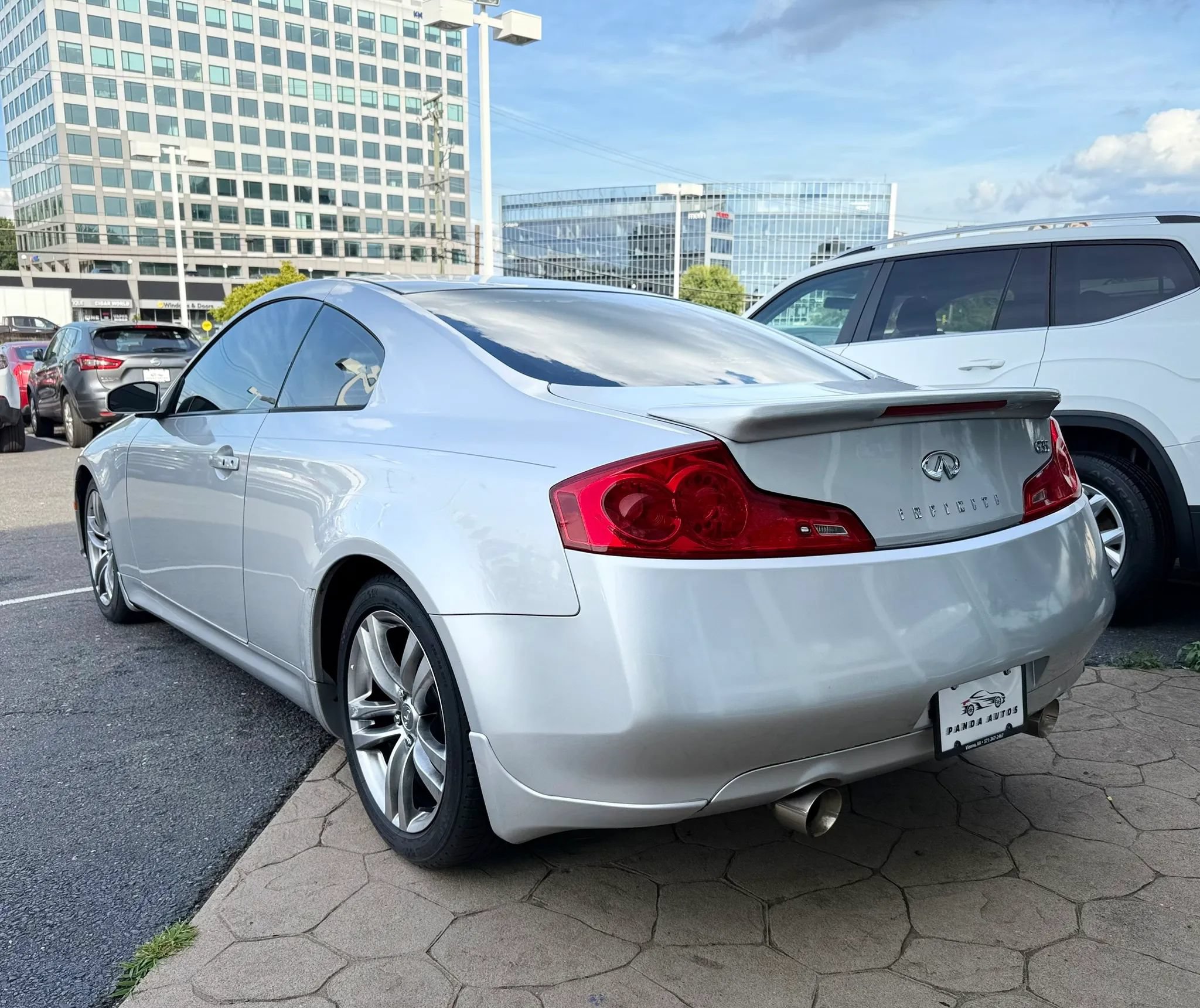Used 2007 INFINITI G35 Coupe w/ Premium Pkg RWD image 5