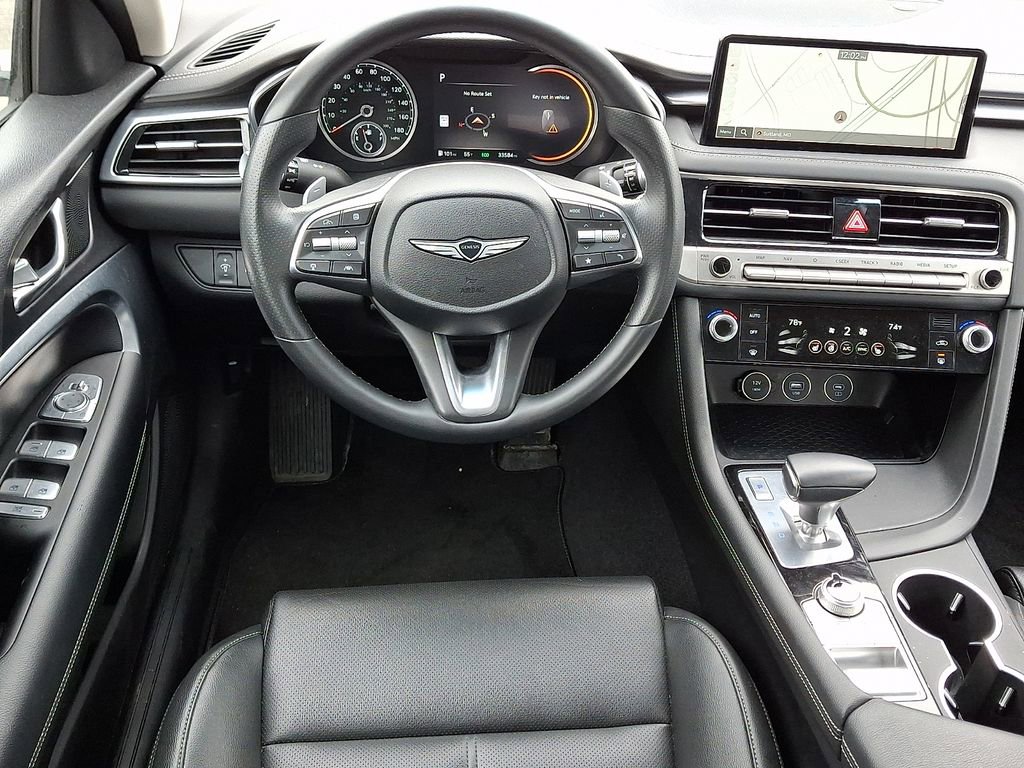 Used 2025 Genesis G70 2.5T AWD/4WD image 11