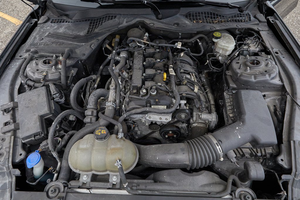Used 2021 Ford Mustang Premium RWD image 9