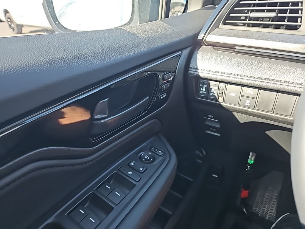 Used 2025 Honda Odyssey Touring image 22