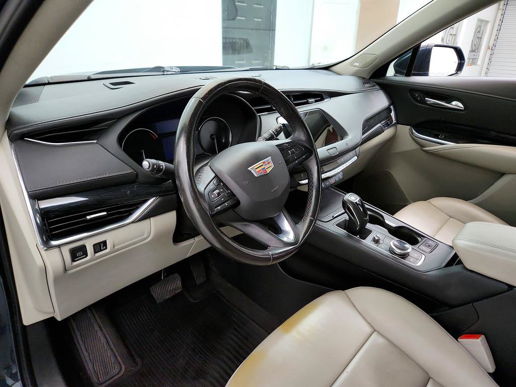 Used 2019 Cadillac XT4 Premium Luxury w/ Cold Weather Package FWD image 13