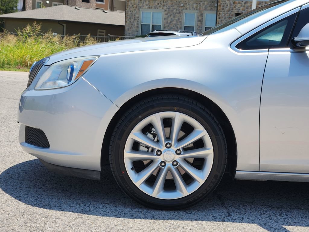 Used 2012 Buick Verano Convenience FWD image 7