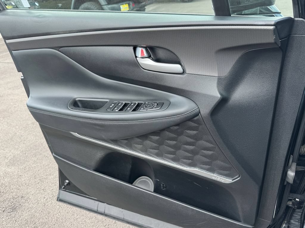 Used 2019 Hyundai Santa Fe Limited FWD image 17