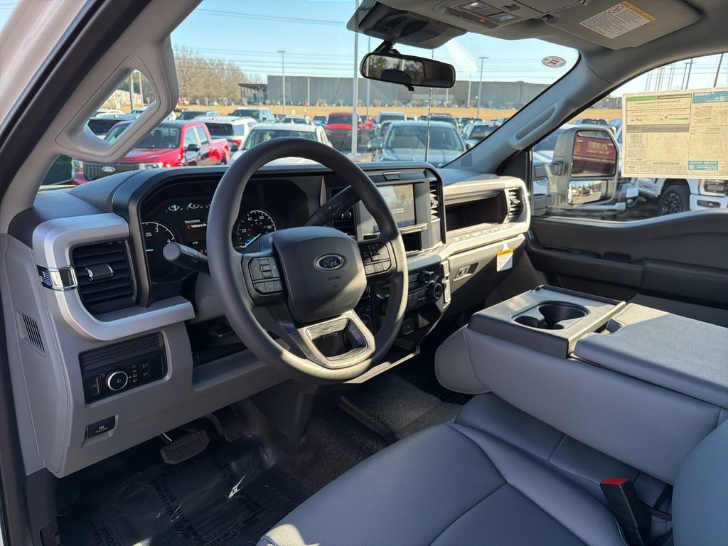 New 2026 Ford F350 XL w/ XL Chrome Package image 9