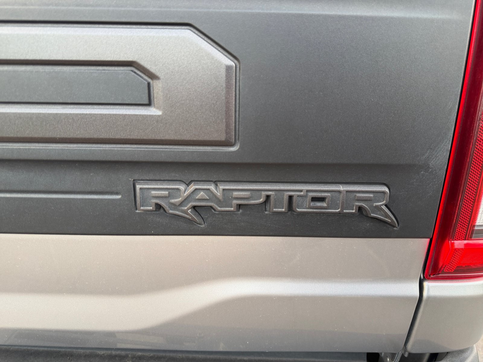 Used 2022 Ford F150 Raptor w/ Equipment Group 801A High AWD/4WD image 31