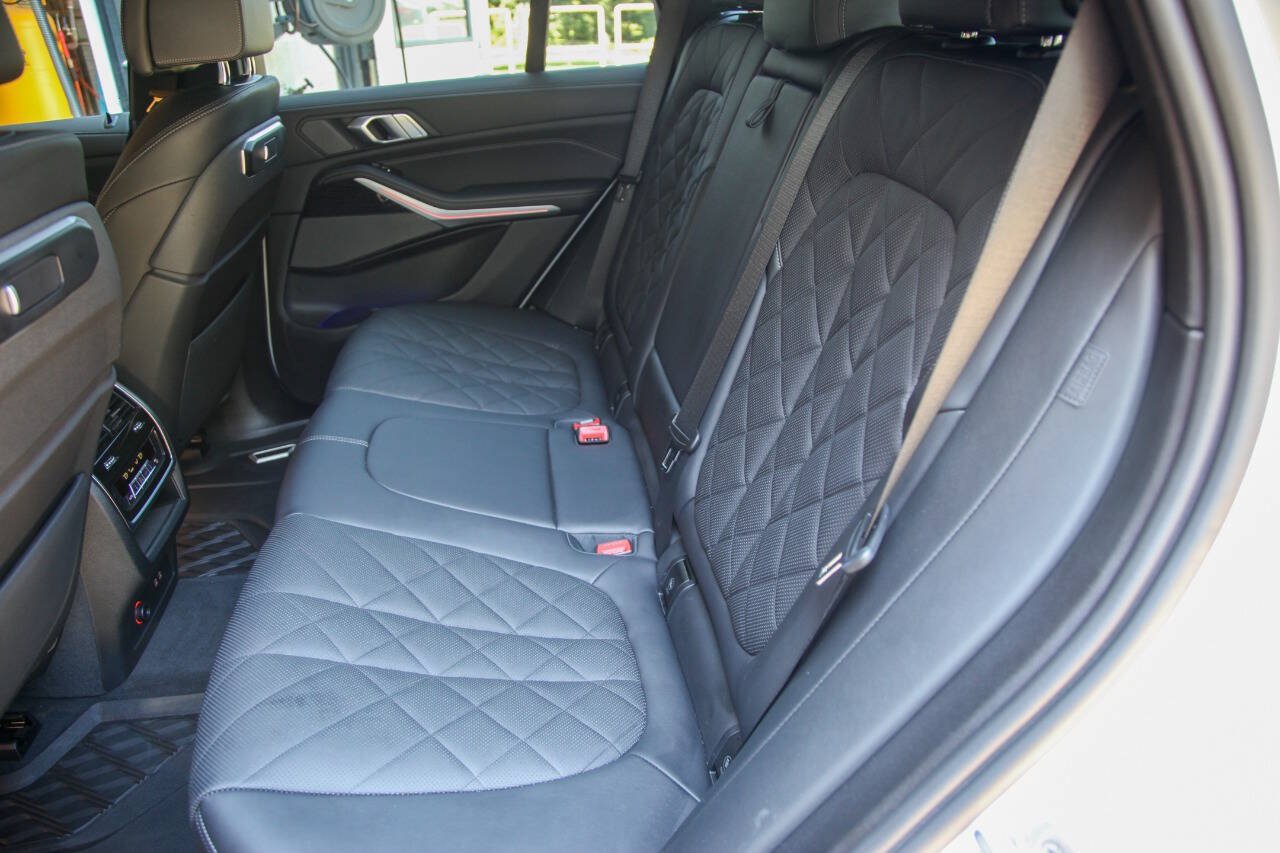 Used 2024 BMW X5 sDrive40i w/ M Sport Package RWD image 52