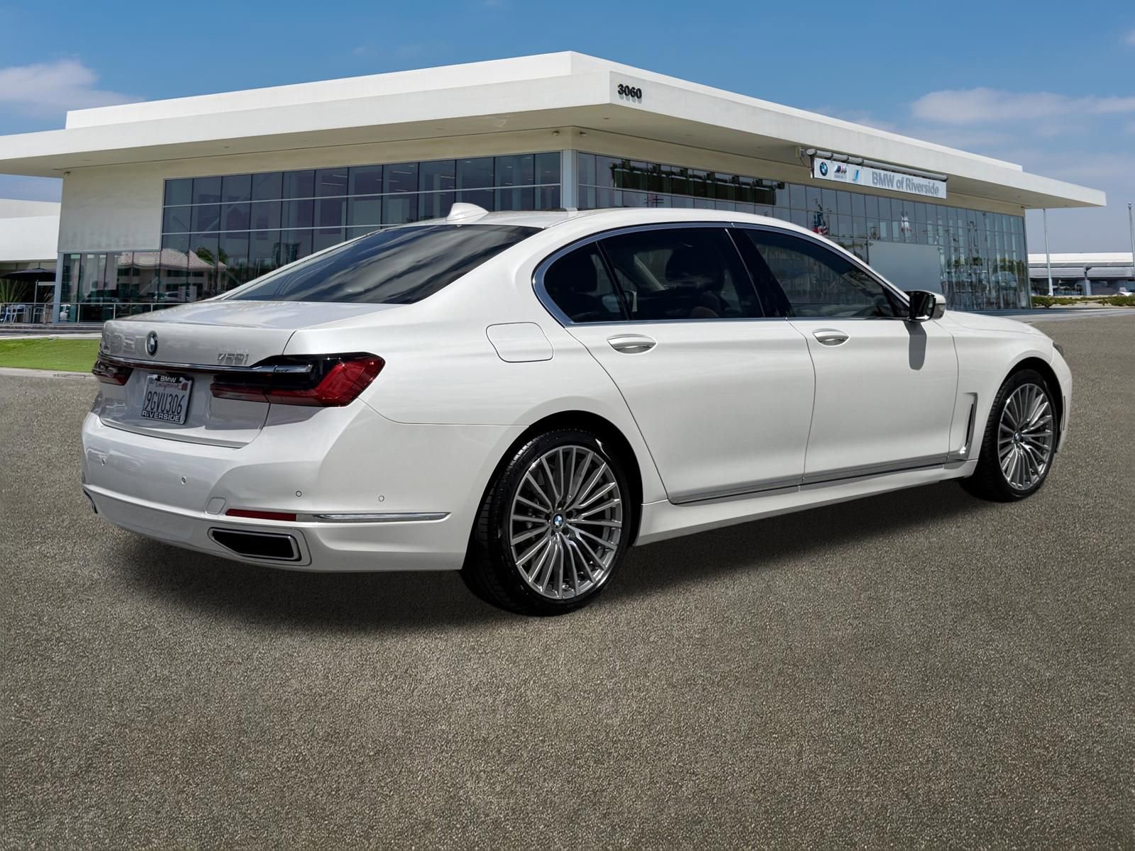 Certified 2022 BMW 750i xDrive image 11