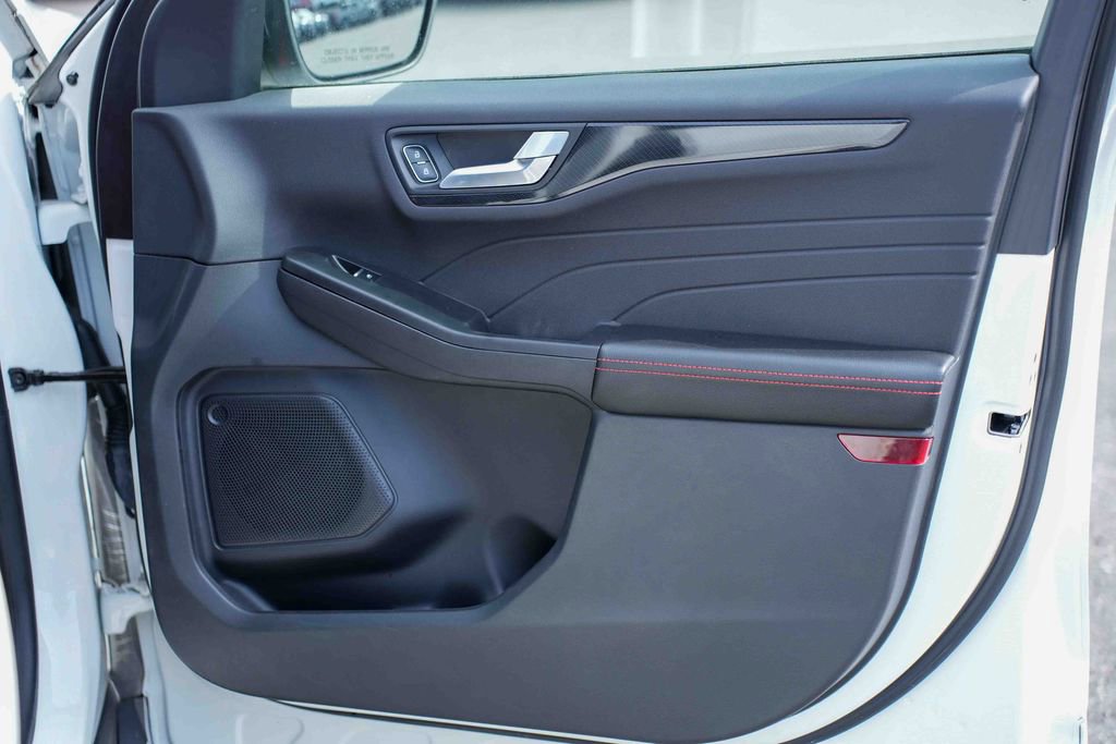 Certified 2023 Ford Escape ST-Line w/ Tech Pack #1 image 18