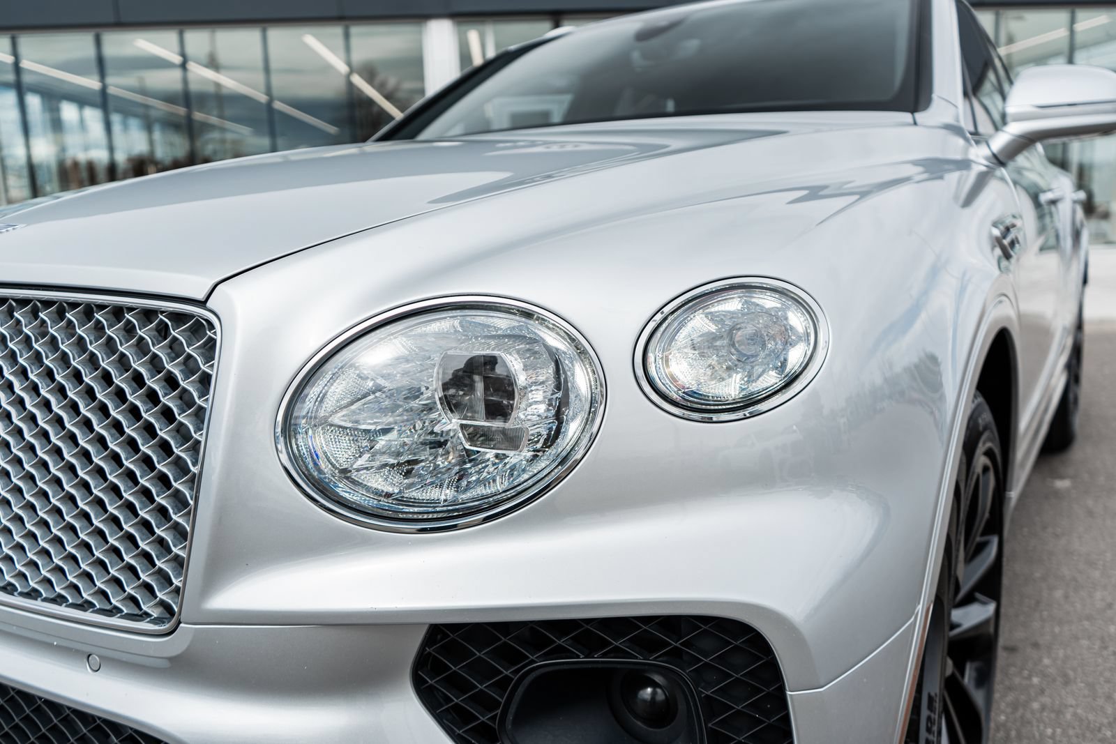 Certified 2023 Bentley Bentayga AWD/4WD image 22