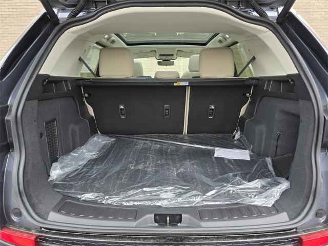 New 2025 Land Rover Discovery Sport S AWD/4WD image 15