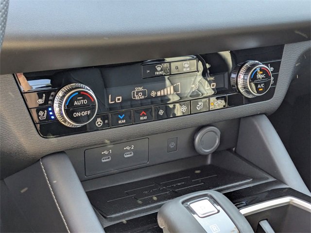 New 2025 Mitsubishi Outlander SEL image 26