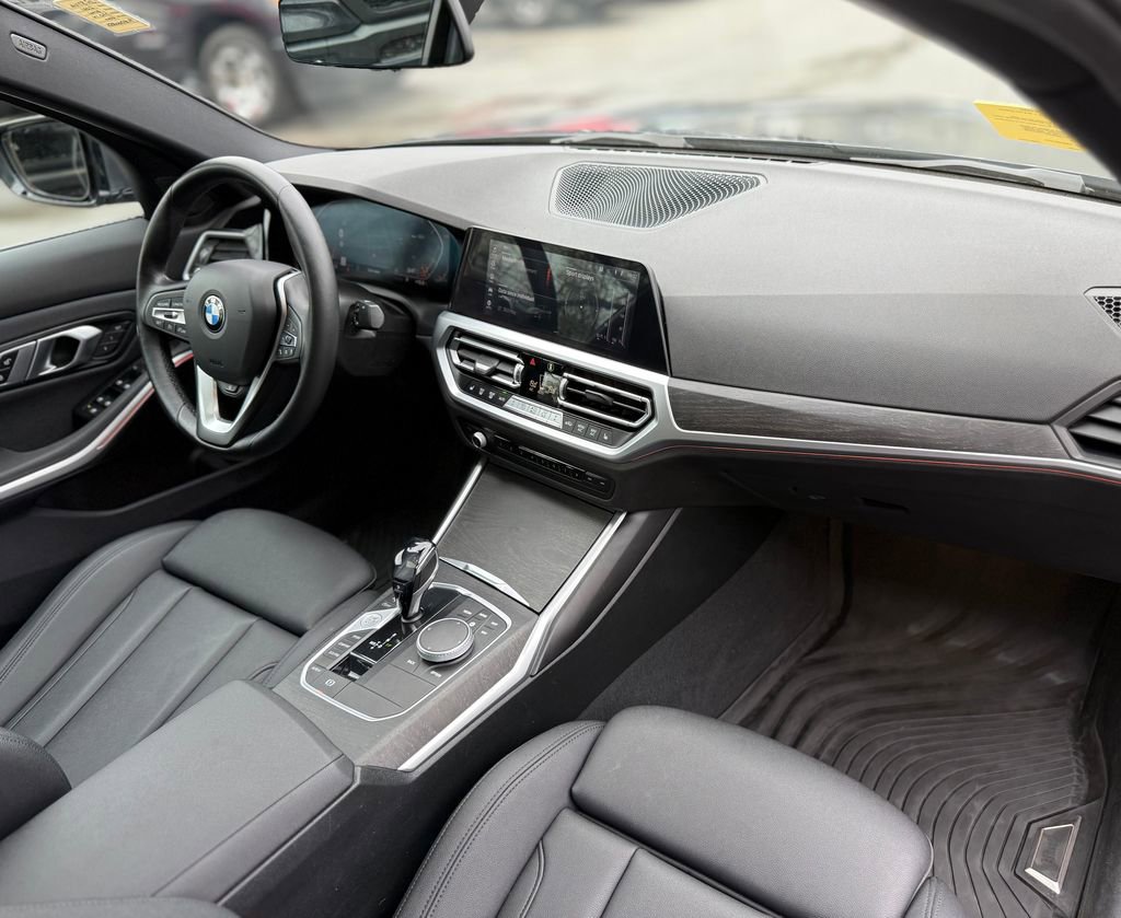 Used 2021 BMW 330i xDrive Sedan w/ Convenience Package image 19