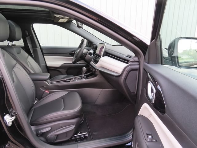 Used 2026 Jeep Compass Limited w/ Sun, Sound & Navigation Group AWD/4WD image 24