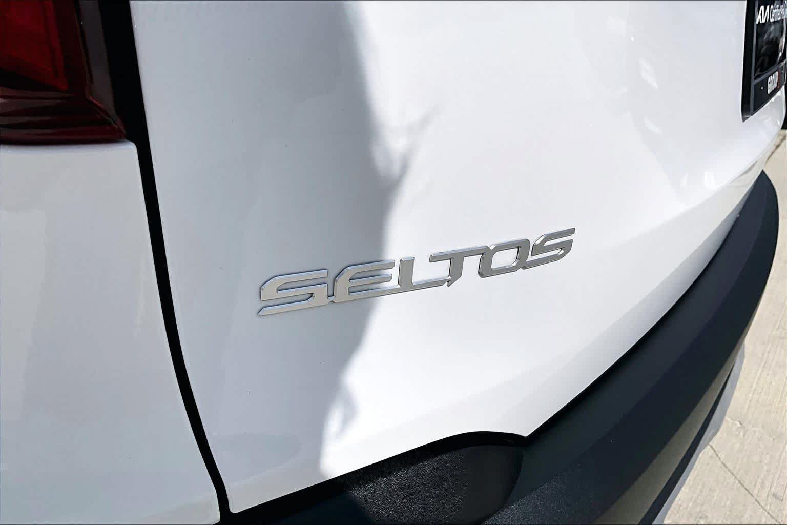 Certified 2026 Kia Seltos LX FWD image 29