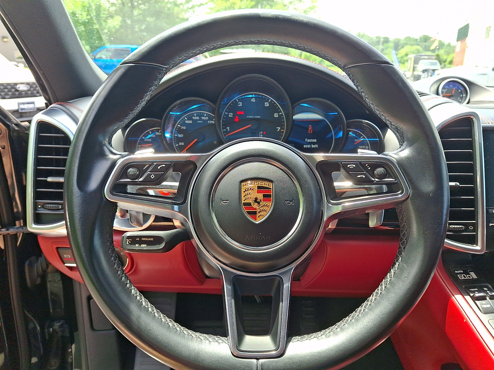 Used 2018 Porsche Cayenne Platinum Edition AWD/4WD image 20