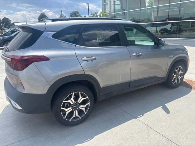 Certified 2023 Kia Seltos EX AWD/4WD image 4