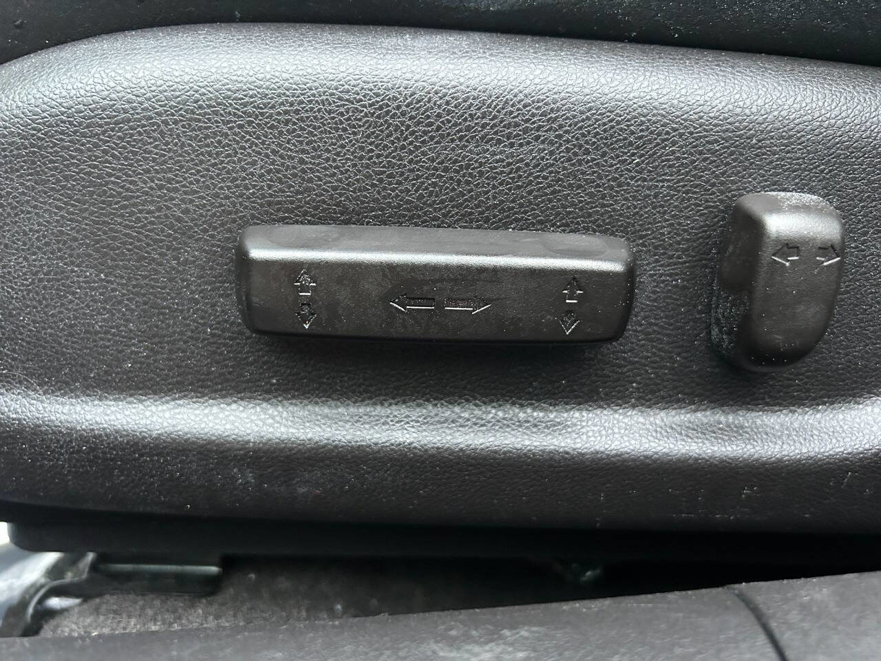 Used 2012 Acura TSX Sedan image 23