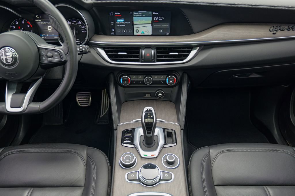 Used 2022 Alfa Romeo Stelvio Ti image 50