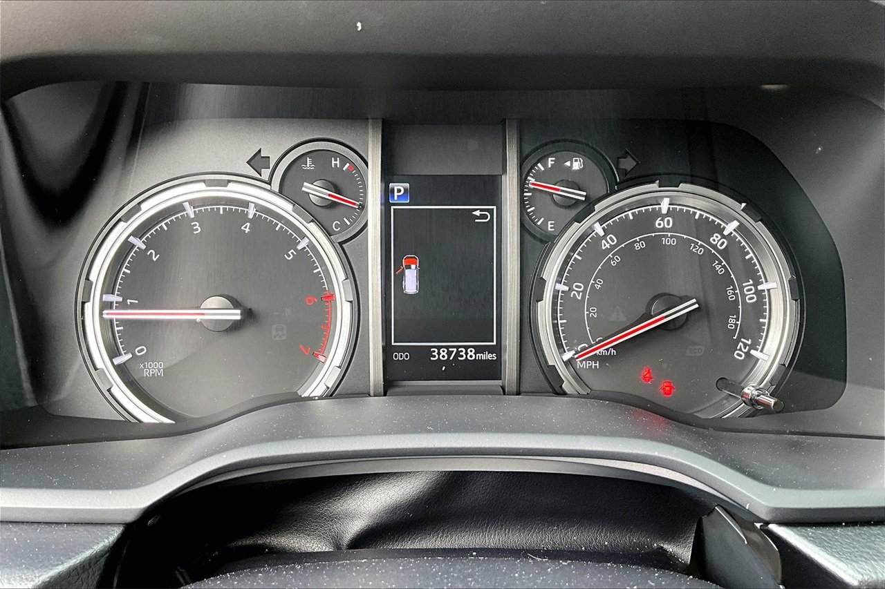 Used 2022 Toyota 4Runner TRD Off-Road Premium image 12