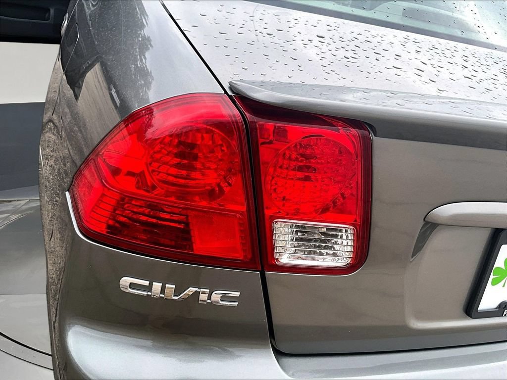 Used 2004 Honda Civic Hybrid Sedan image 24