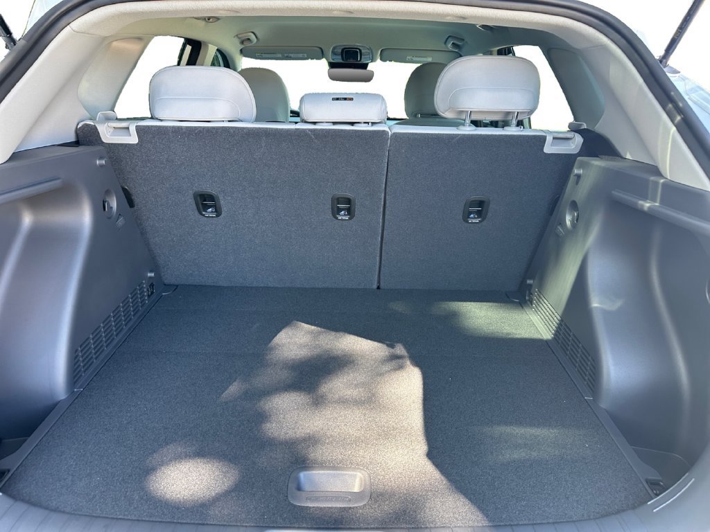 New 2027 Hyundai Kona SE FWD image 23