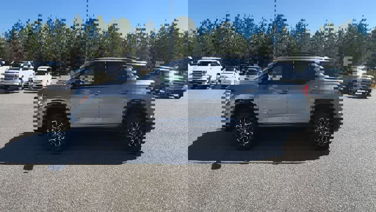 New 2026 GMC Terrain AT4 image 5