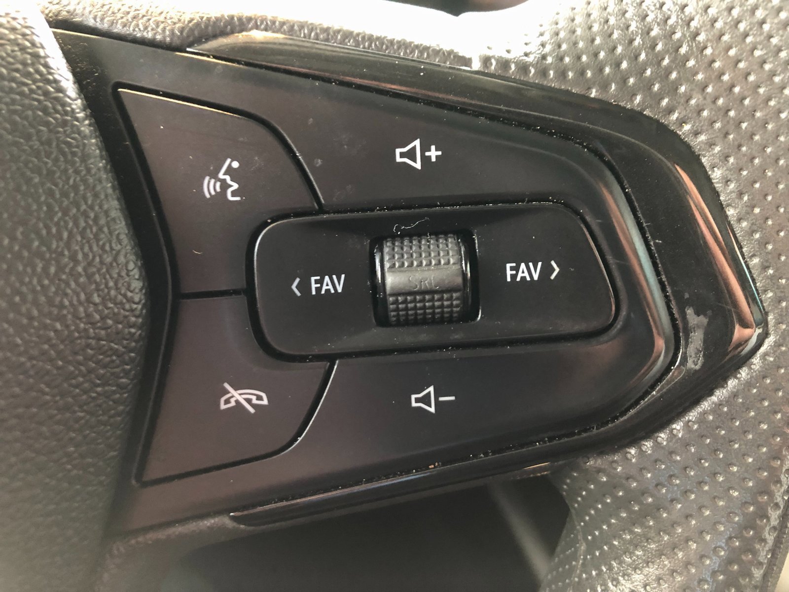 Certified 2024 Chevrolet Trax LS w/ LS Convenience Package image 32