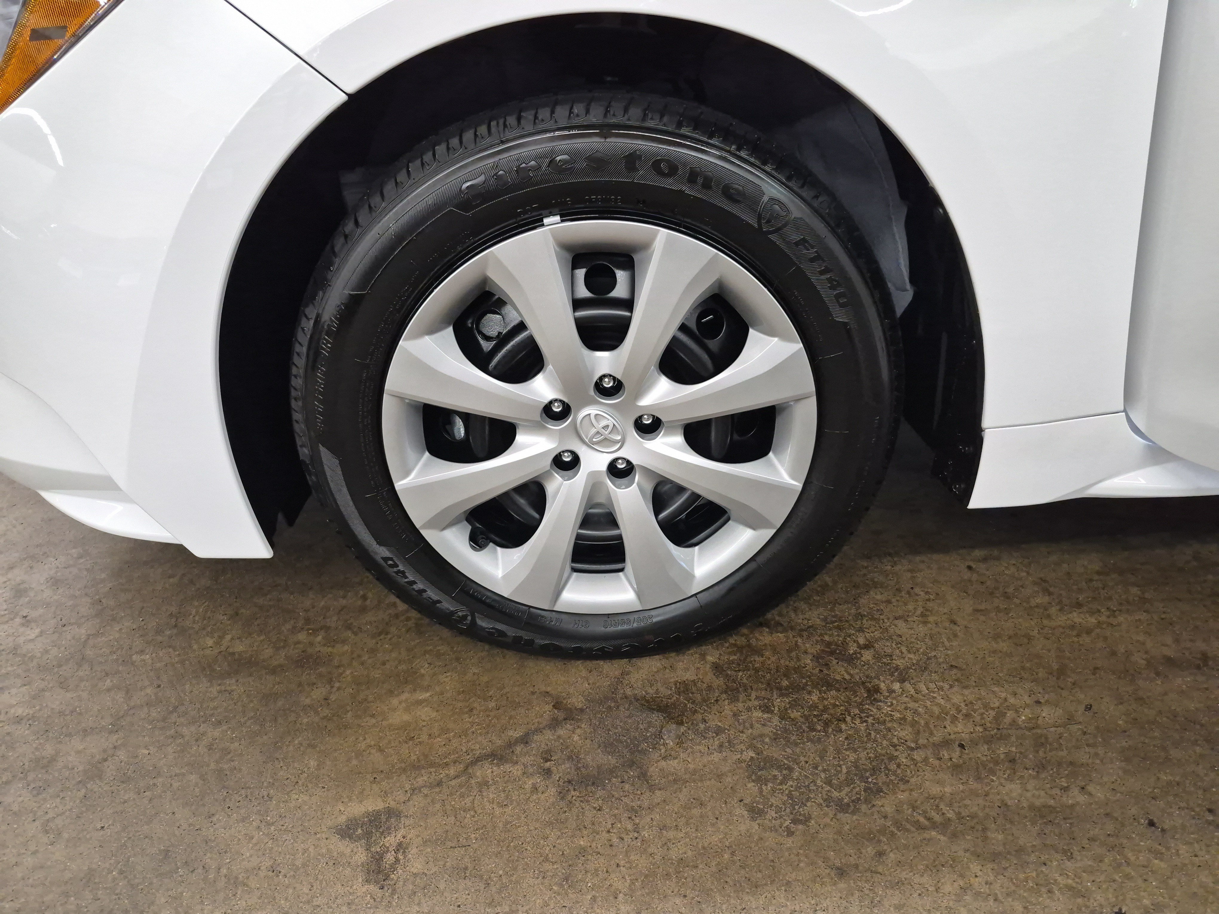 Used 2026 Toyota Corolla LE FWD image 8