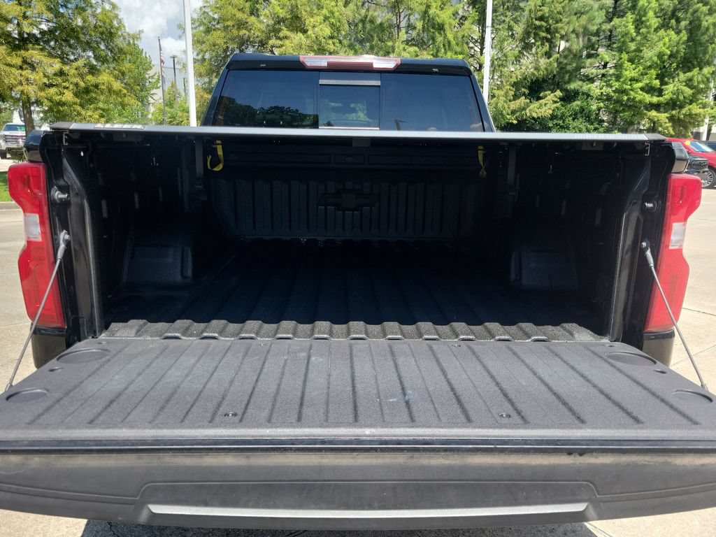 Used 2020 Chevrolet Silverado 1500 LT Trail Boss w/ Midnight Edition AWD/4WD image 28
