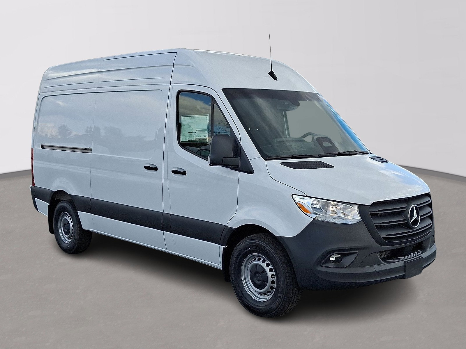 Used 2026 Mercedes-Benz Sprinter 2500 image 3