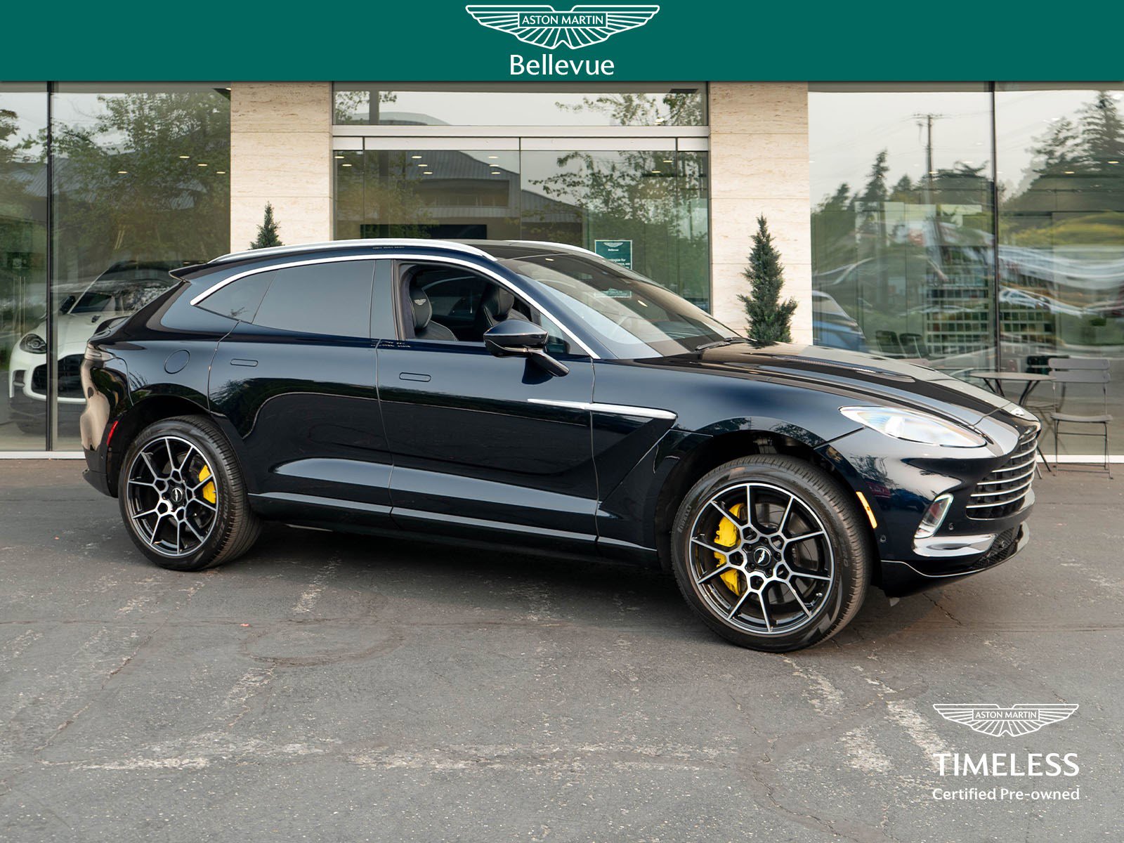 Used 2021 Aston Martin DBX image 1