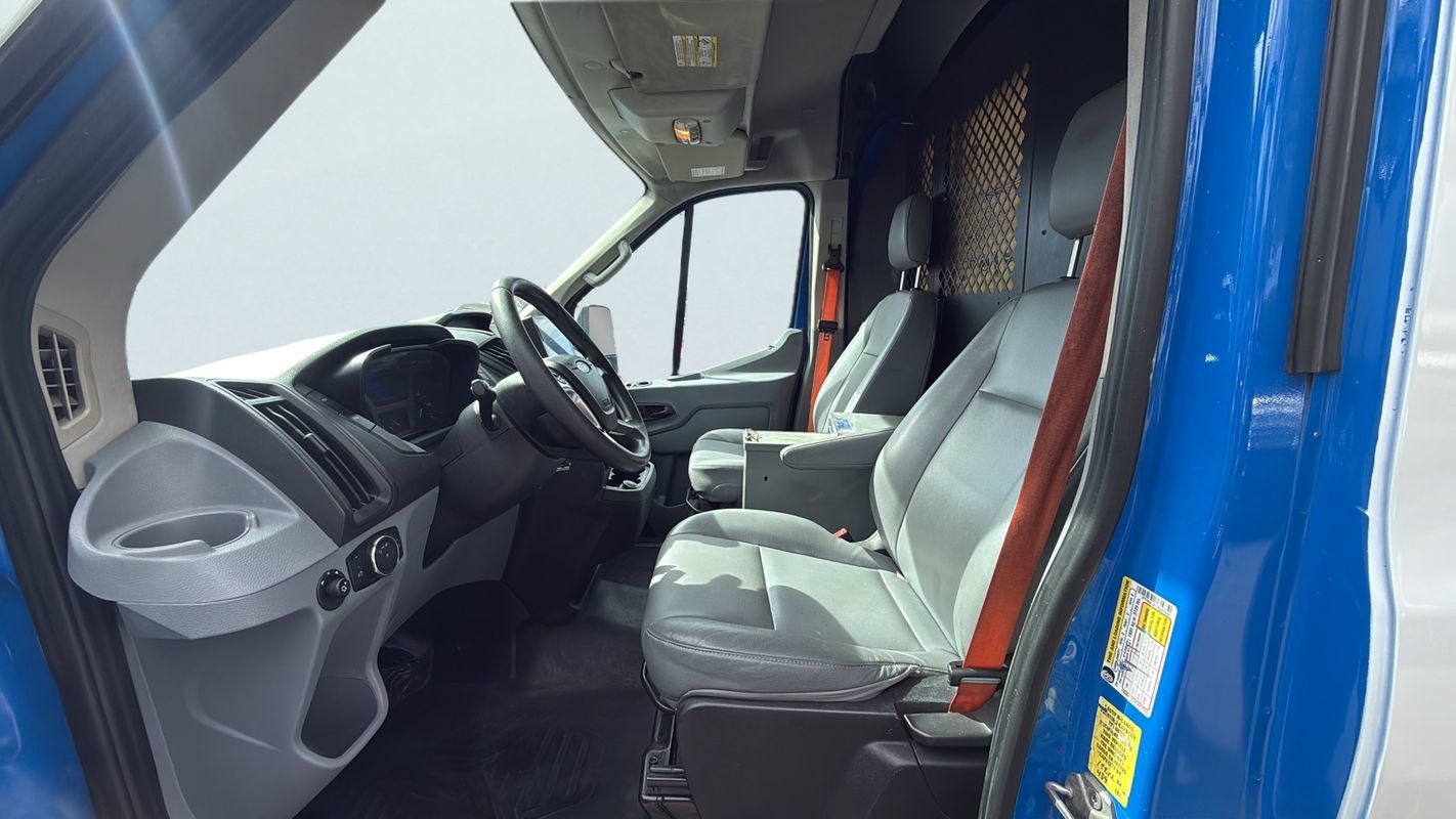 Used 2018 Ford Transit 250 148 Medium Roof RWD image 13