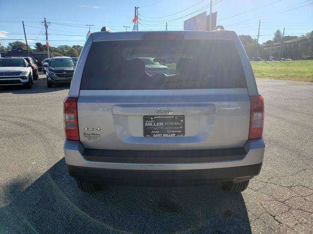 Used 2015 Jeep Patriot Sport w/ Power Value Group AWD/4WD image 4