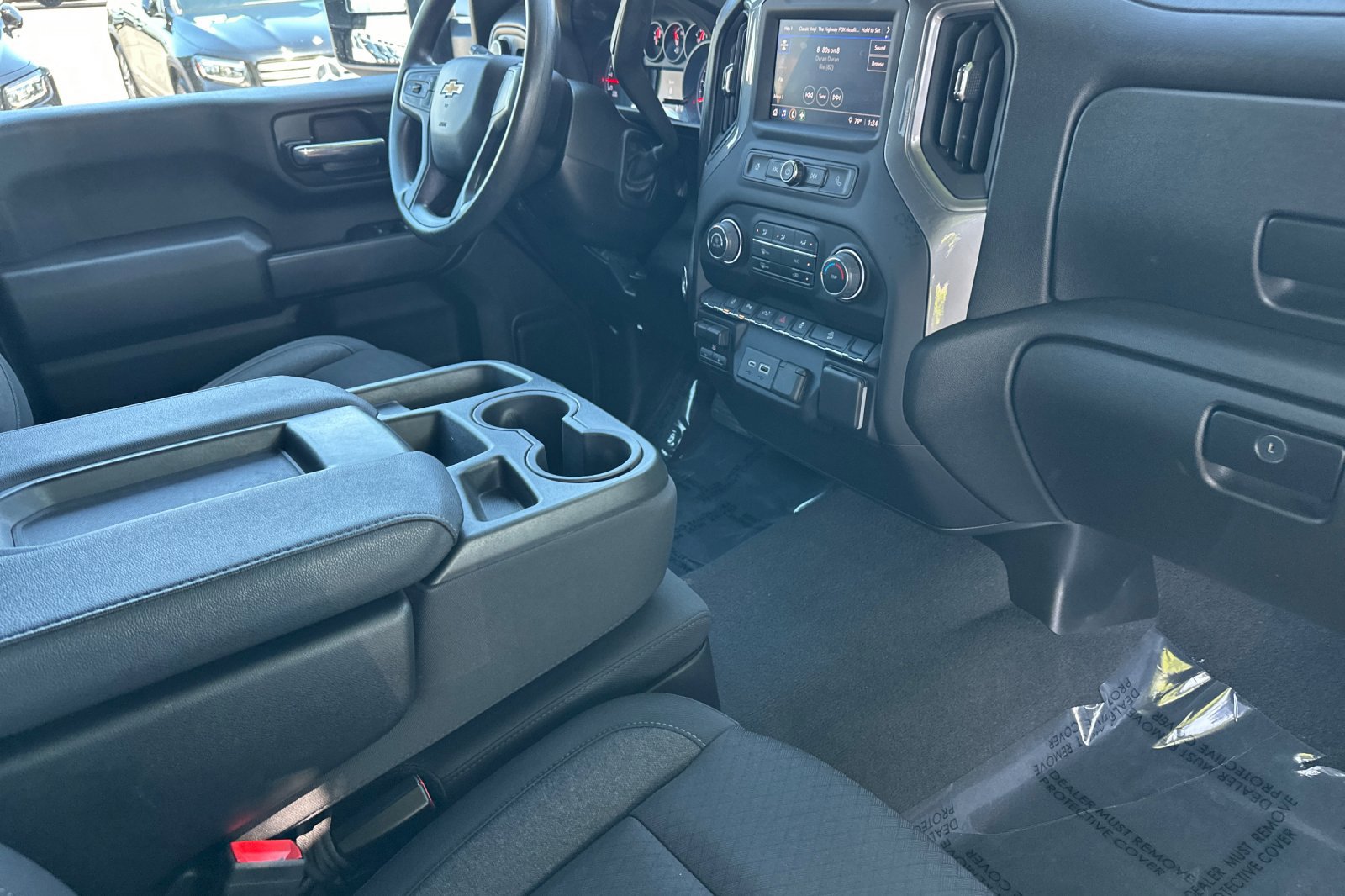 Used 2024 Chevrolet Silverado 2500 Custom w/ Custom Value Package image 15