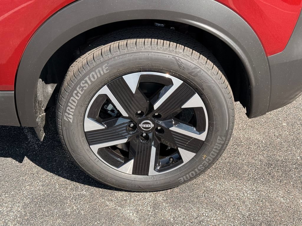 New 2026 Nissan Kicks SV w/ Interior Electronics Package AWD/4WD image 13