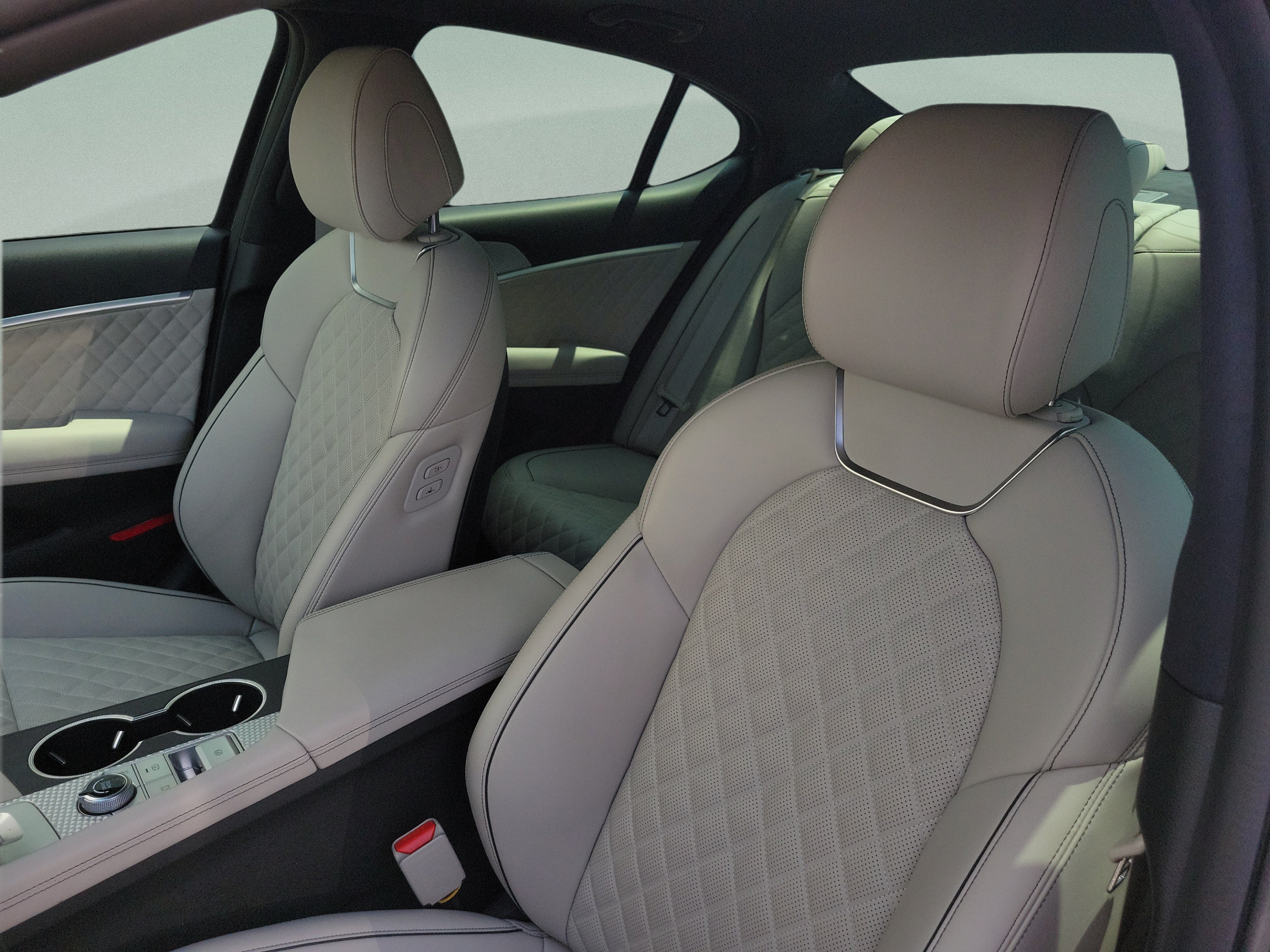 Used 2023 Genesis G70 3.3T w/ Sport Prestige Package RWD image 18
