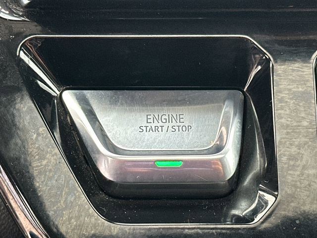 Used 2024 GMC Sierra 3500 Denali w/ Denali Reserve Package image 36