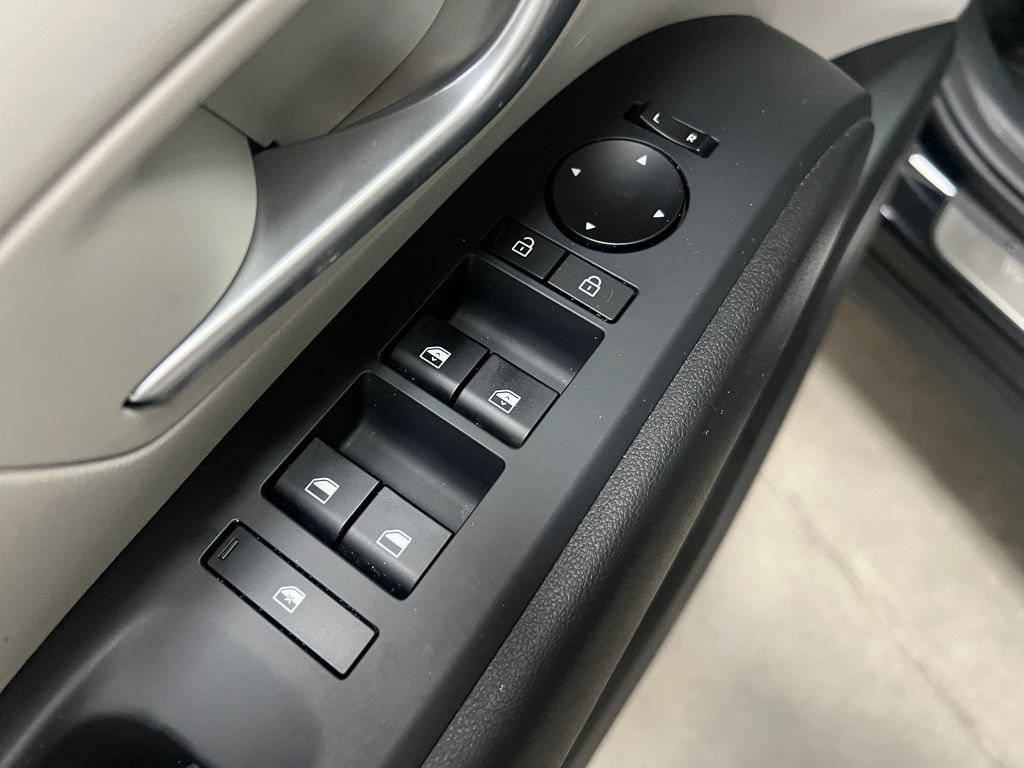 Used 2025 Hyundai Tucson SEL FWD image 12