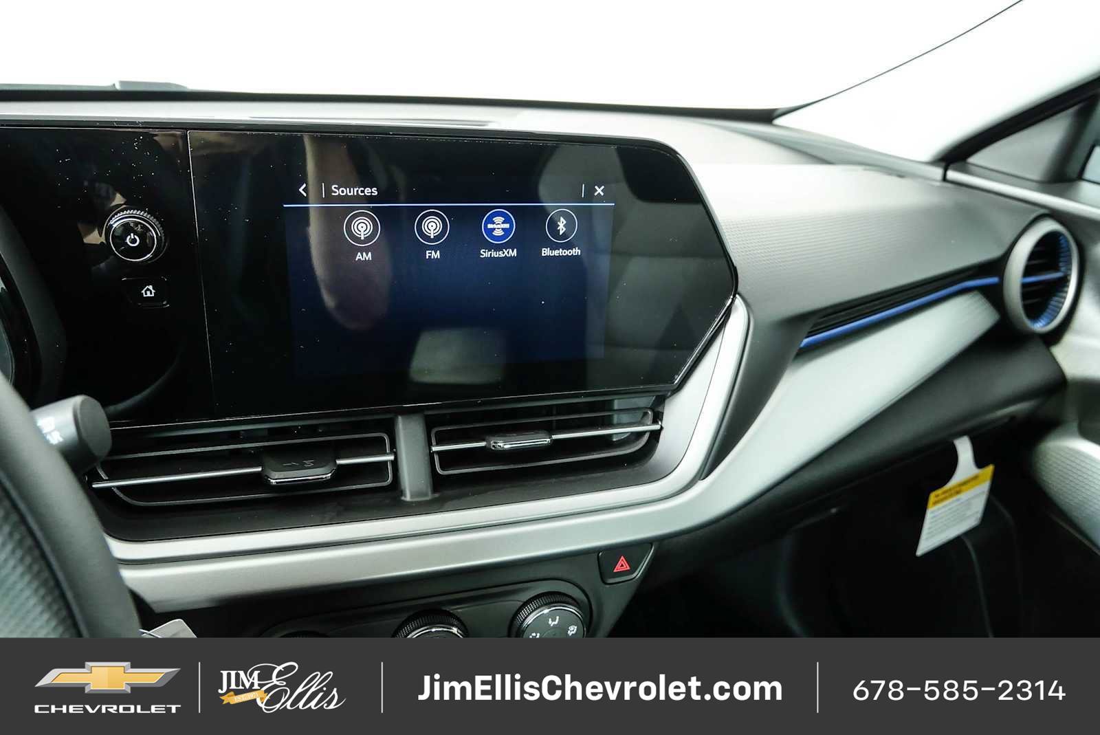 New 2026 Chevrolet Trax LS w/ LS Convenience Package FWD image 12
